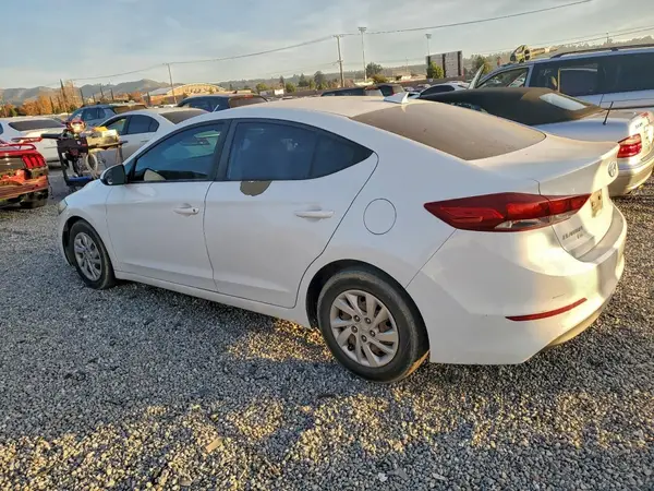 5NPD74LF0HH153724 2017 HYUNDAI ELANTRA - Image 2