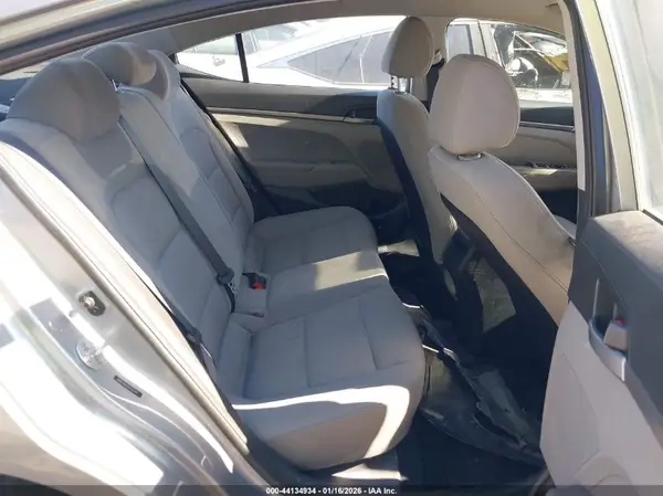 5NPD74LF0HH153741 2017 HYUNDAI ELANTRA - Image 8