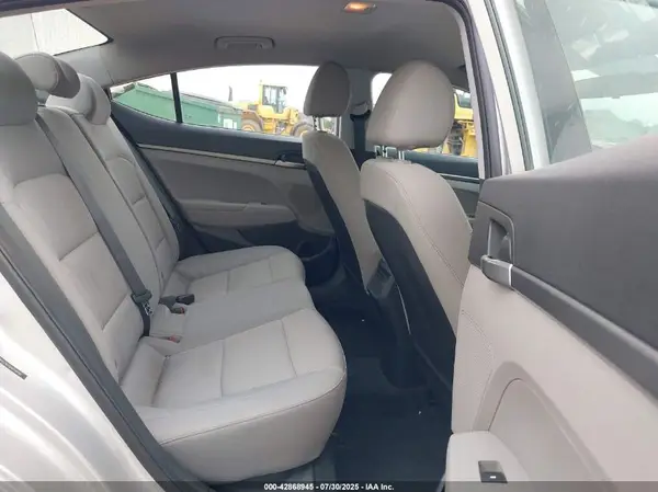 5NPD74LF0HH154100 2017 HYUNDAI ELANTRA - Image 8