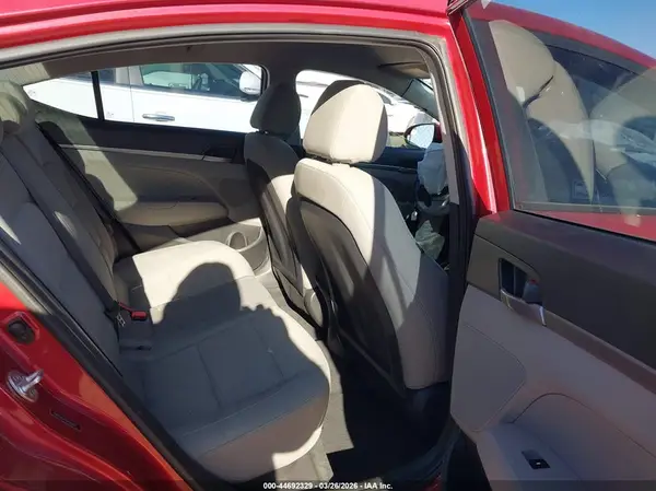 5NPD74LF0HH160107 2017 HYUNDAI ELANTRA - Image 8