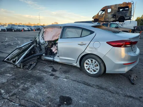 5NPD74LF0HH163203 2017 HYUNDAI ELANTRA - Image 2