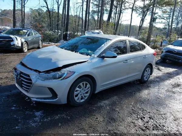 5NPD74LF0HH163735 2017 HYUNDAI ELANTRA - Image 2