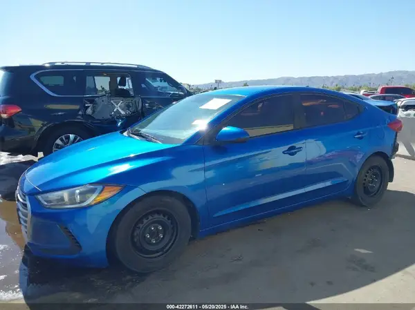 5NPD74LF0HH165338 2017 HYUNDAI ELANTRA - Image 2