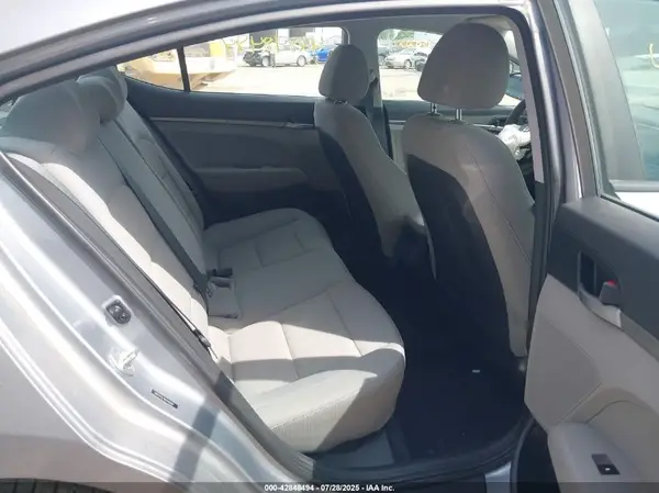 5NPD74LF0HH166201 2017 HYUNDAI ELANTRA - Image 8