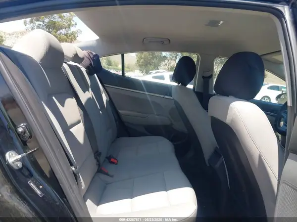 5NPD74LF0HH166974 2017 HYUNDAI ELANTRA - Image 8