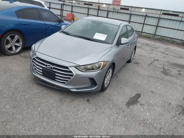 5NPD74LF0HH167428 2017 HYUNDAI ELANTRA - Image 2