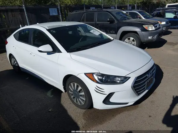 5NPD74LF0HH174136 2017 HYUNDAI ELANTRA - Image 1