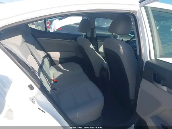 5NPD74LF0HH175206 2017 HYUNDAI ELANTRA - Image 8