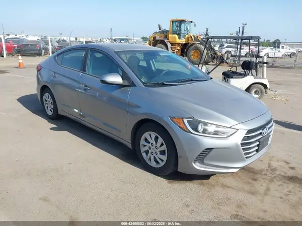 5NPD74LF0HH189378 2017 HYUNDAI ELANTRA - Image 1