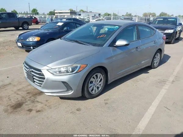 5NPD74LF0HH189378 2017 HYUNDAI ELANTRA - Image 2