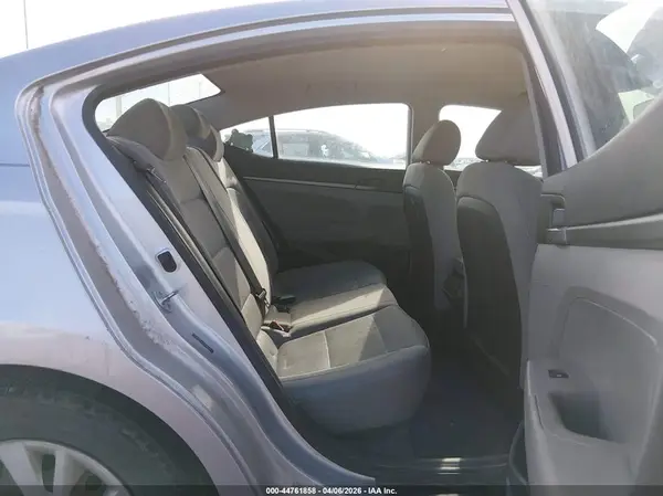 5NPD74LF0HH195732 2017 HYUNDAI ELANTRA - Image 8