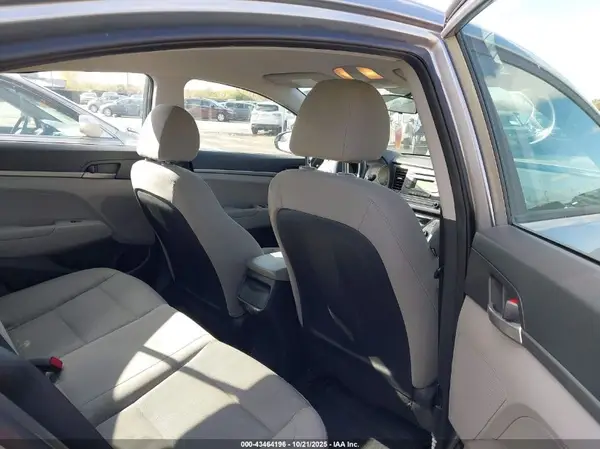 5NPD74LF0HH197075 2017 HYUNDAI ELANTRA - Image 8