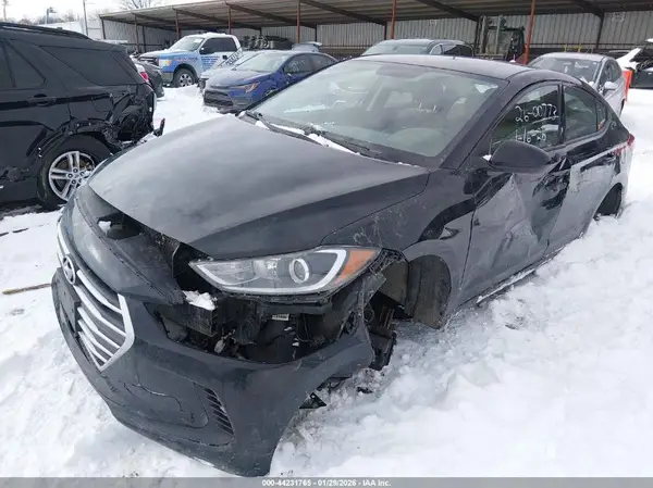 5NPD74LF0HH198758 2017 HYUNDAI ELANTRA - Image 2