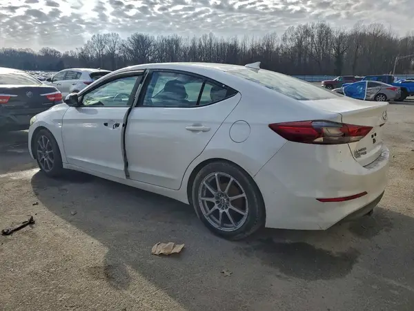 5NPD74LF0HH200752 2017 HYUNDAI ELANTRA - Image 2