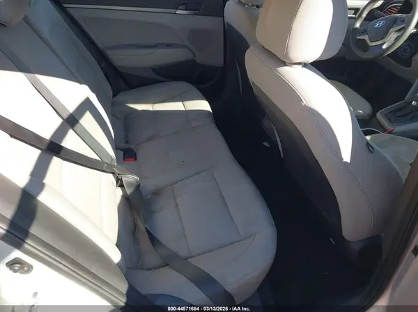 5NPD74LF0HH202503 2017 HYUNDAI ELANTRA - Image 8