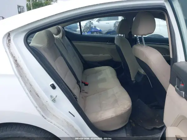 5NPD74LF0HH205448 2017 HYUNDAI ELANTRA - Image 8