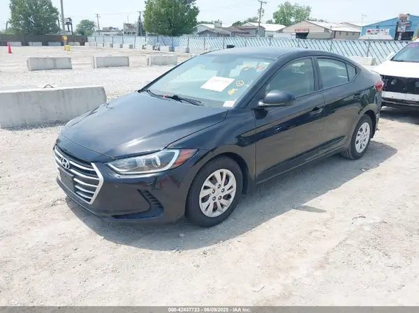 5NPD74LF0HH208303 2017 HYUNDAI ELANTRA - Image 2