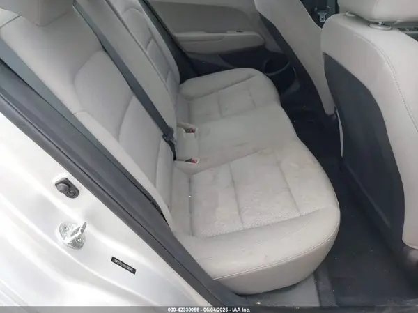 5NPD74LF0HH208348 2017 HYUNDAI ELANTRA - Image 8