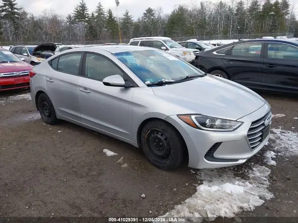 5NPD74LF0HH211279 2017 HYUNDAI ELANTRA - Image 1