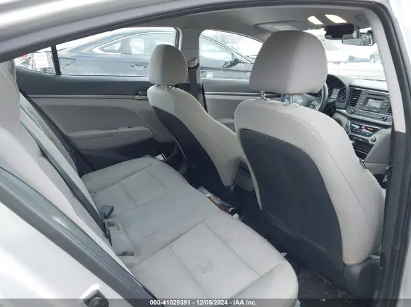 5NPD74LF0HH211279 2017 HYUNDAI ELANTRA - Image 8