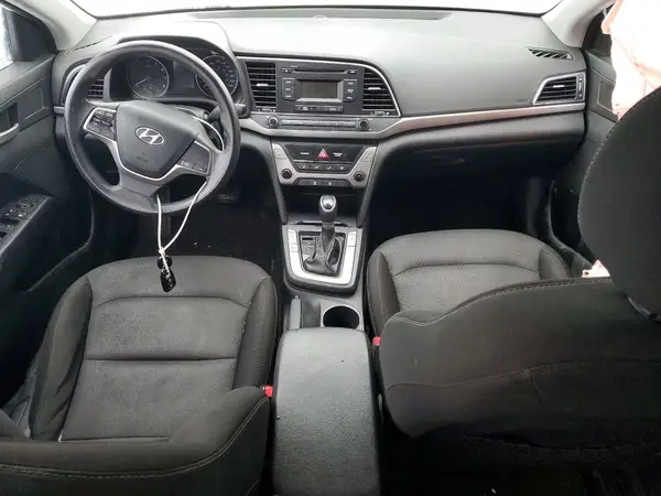 5NPD74LF0JH218805 2018 HYUNDAI ELANTRA - Image 8