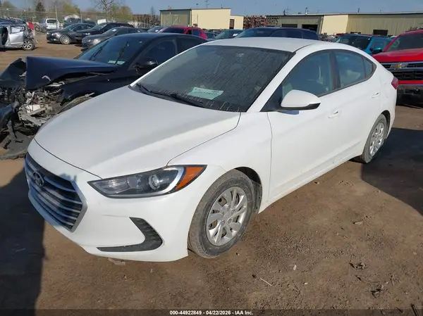 5NPD74LF0JH228475 2018 HYUNDAI ELANTRA - Image 2