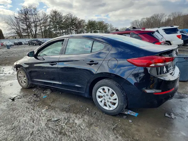 5NPD74LF0JH257281 2018 HYUNDAI ELANTRA - Image 2