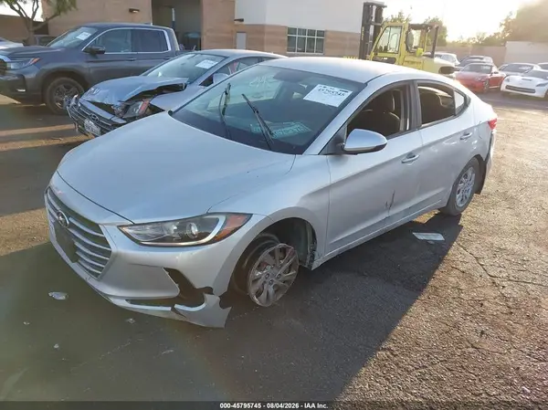 5NPD74LF0JH263372 2018 HYUNDAI ELANTRA - Image 2