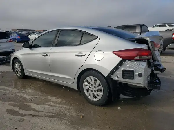 5NPD74LF0JH273156 2018 HYUNDAI ELANTRA - Image 2