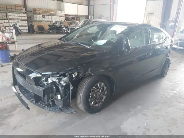 5NPD74LF0JH275408 2018 HYUNDAI ELANTRA - Image 2