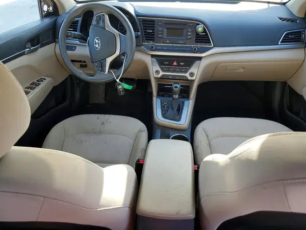 5NPD74LF0JH275960 2018 HYUNDAI ELANTRA - Image 8