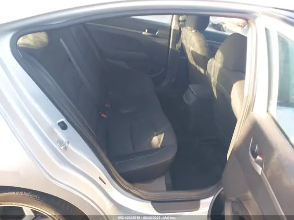 5NPD74LF0JH291592 2018 HYUNDAI ELANTRA - Image 8