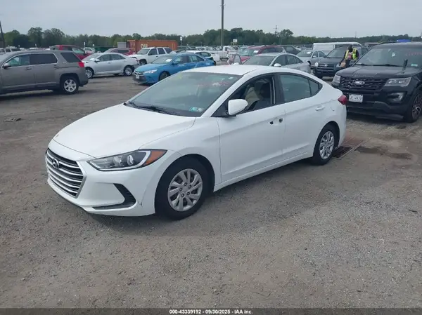 5NPD74LF0JH302395 2018 HYUNDAI ELANTRA - Image 2