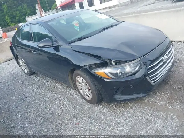 5NPD74LF0JH303529 2018 HYUNDAI ELANTRA - Image 1
