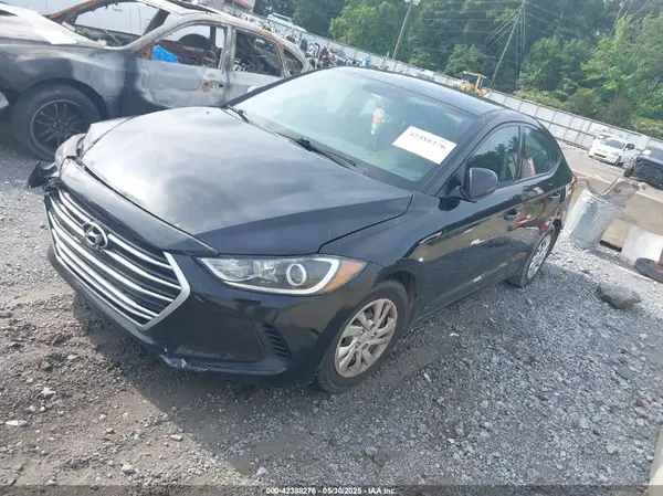 5NPD74LF0JH303529 2018 HYUNDAI ELANTRA - Image 2