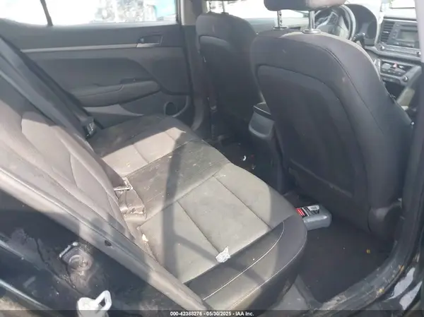 5NPD74LF0JH303529 2018 HYUNDAI ELANTRA - Image 8