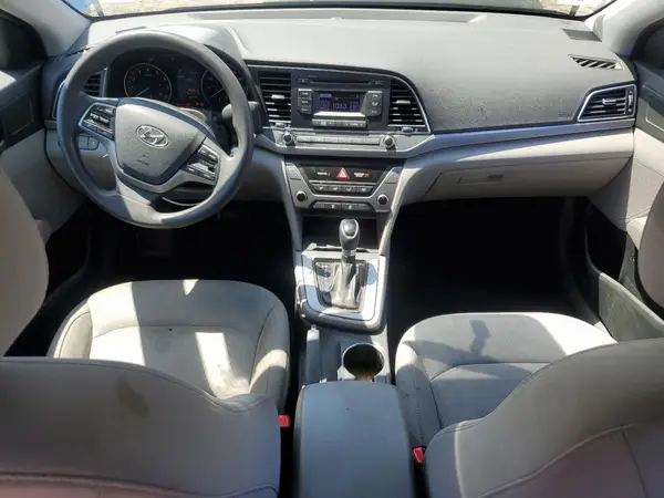 5NPD74LF0JH304261 2018 HYUNDAI ELANTRA - Image 8