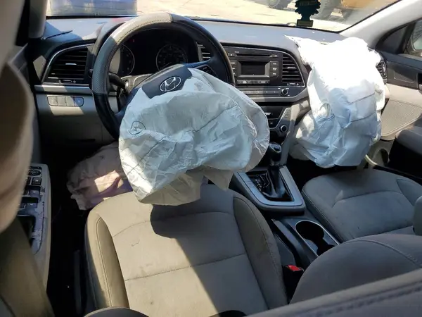 5NPD74LF0JH307046 2018 HYUNDAI ELANTRA - Image 8