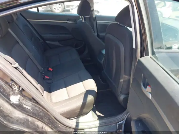 5NPD74LF0JH316779 2018 HYUNDAI ELANTRA - Image 8