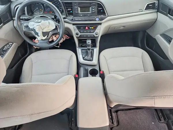 5NPD74LF0JH319052 2018 HYUNDAI ELANTRA - Image 8