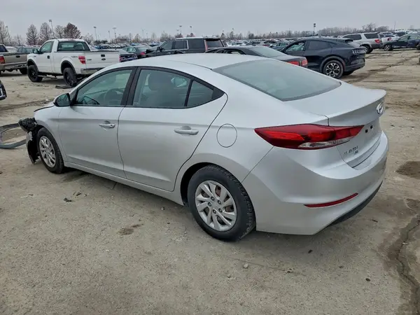5NPD74LF0JH319679 2018 HYUNDAI ELANTRA - Image 2