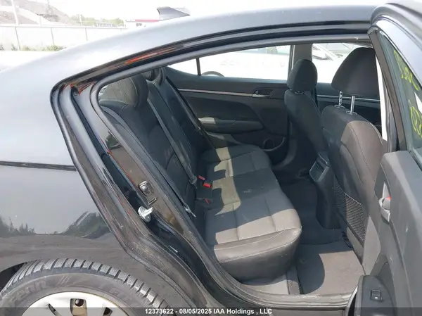 5NPD74LF0JH322338 2018 HYUNDAI ELANTRA - Image 8