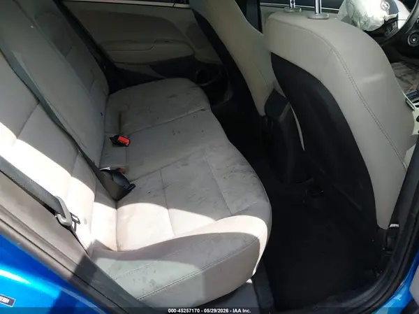 5NPD74LF0JH323084 2018 HYUNDAI ELANTRA - Image 8