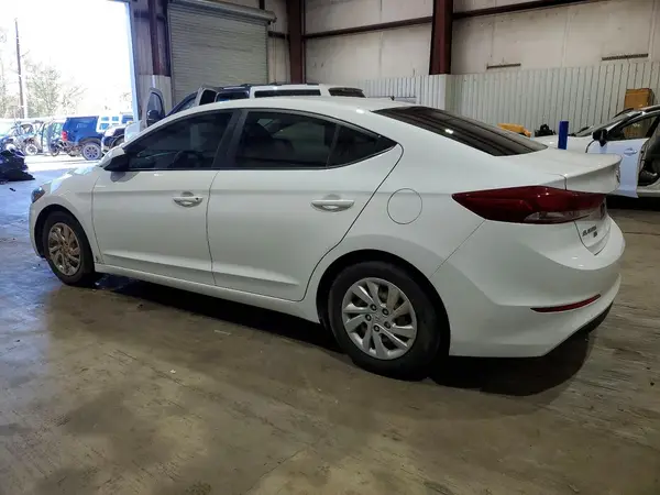 5NPD74LF0JH330746 2018 HYUNDAI ELANTRA - Image 2
