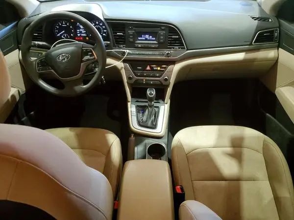 5NPD74LF0JH330746 2018 HYUNDAI ELANTRA - Image 8