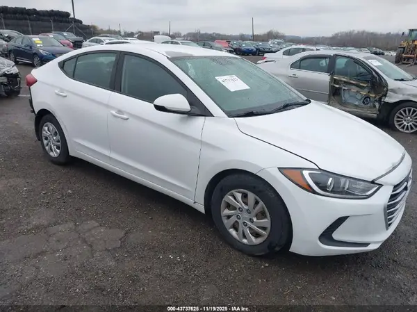 5NPD74LF0JH341097 2018 HYUNDAI ELANTRA - Image 1