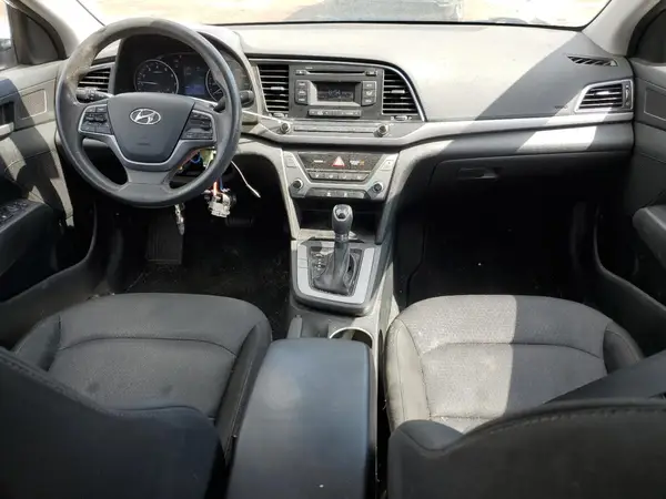 5NPD74LF0JH343142 2018 HYUNDAI ELANTRA - Image 8