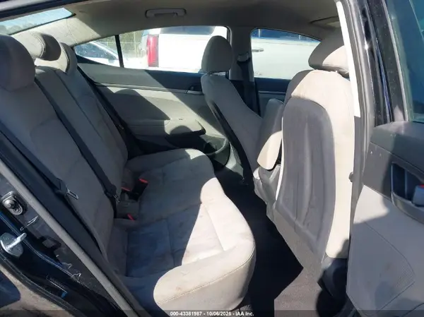 5NPD74LF0JH345053 2018 HYUNDAI ELANTRA - Image 8