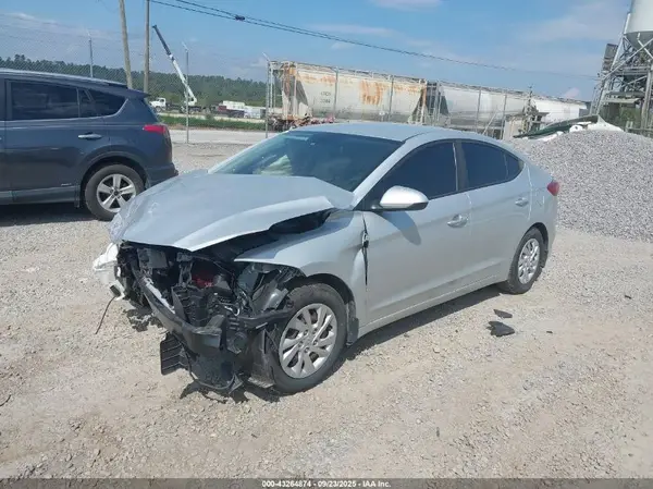 5NPD74LF0JH353704 2018 HYUNDAI ELANTRA - Image 2