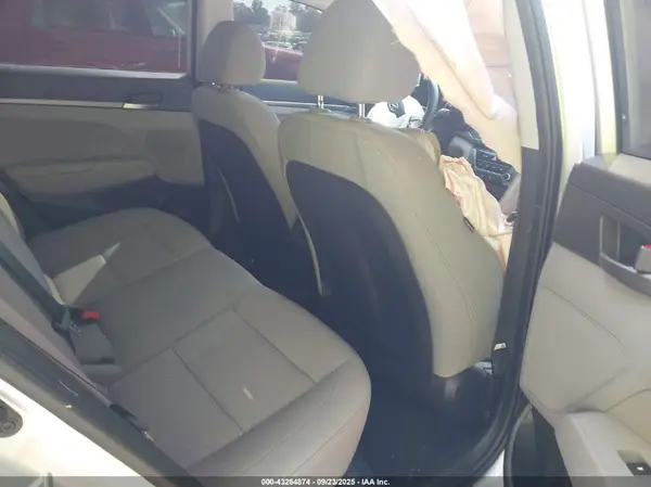 5NPD74LF0JH353704 2018 HYUNDAI ELANTRA - Image 8